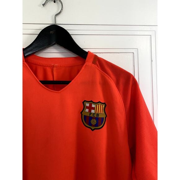 FC Barcelona Jersey Size Medium - Picture 6 of 8
